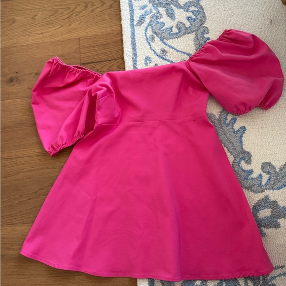 Showpo babydoll dress - Picture 6 of 6